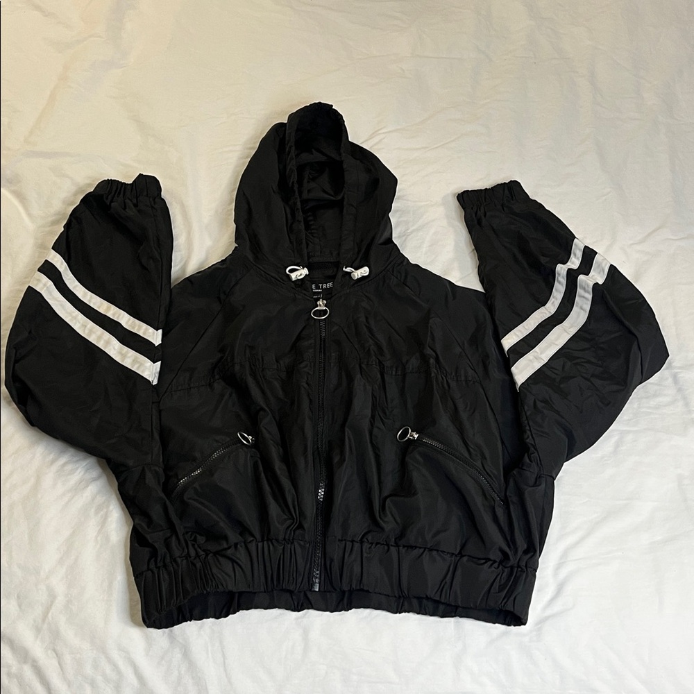 Love Tree Black Hooded Bomber  EUC Jacket - Picture 10 of 12